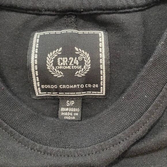 CR24 Chrome Edge Alive Skull Graphic T-Shirt Women’s Small Black Rhinestone Tee - Picture 3 of 7